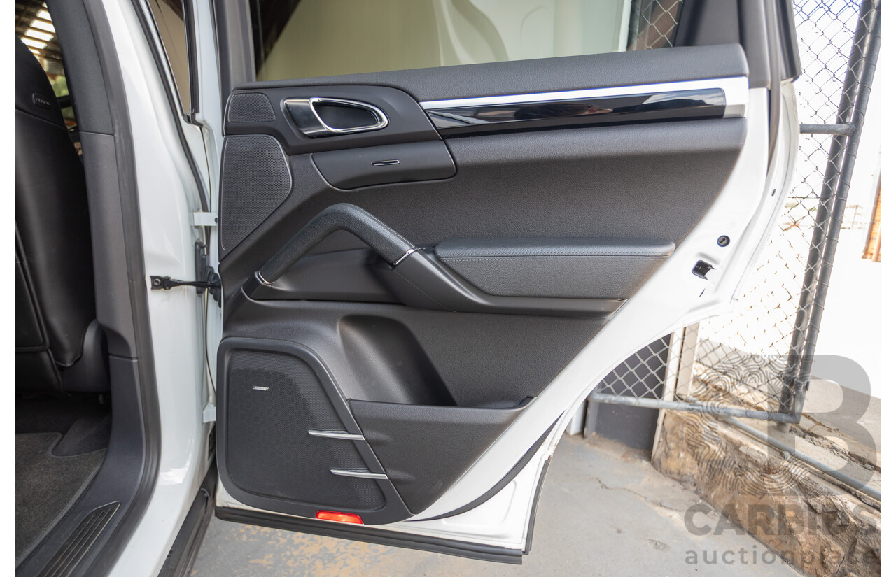 1/2014 Porsche Cayenne S (AWD) MY14 4D Wagon White Twin Turbo Diesel V8 4.1L