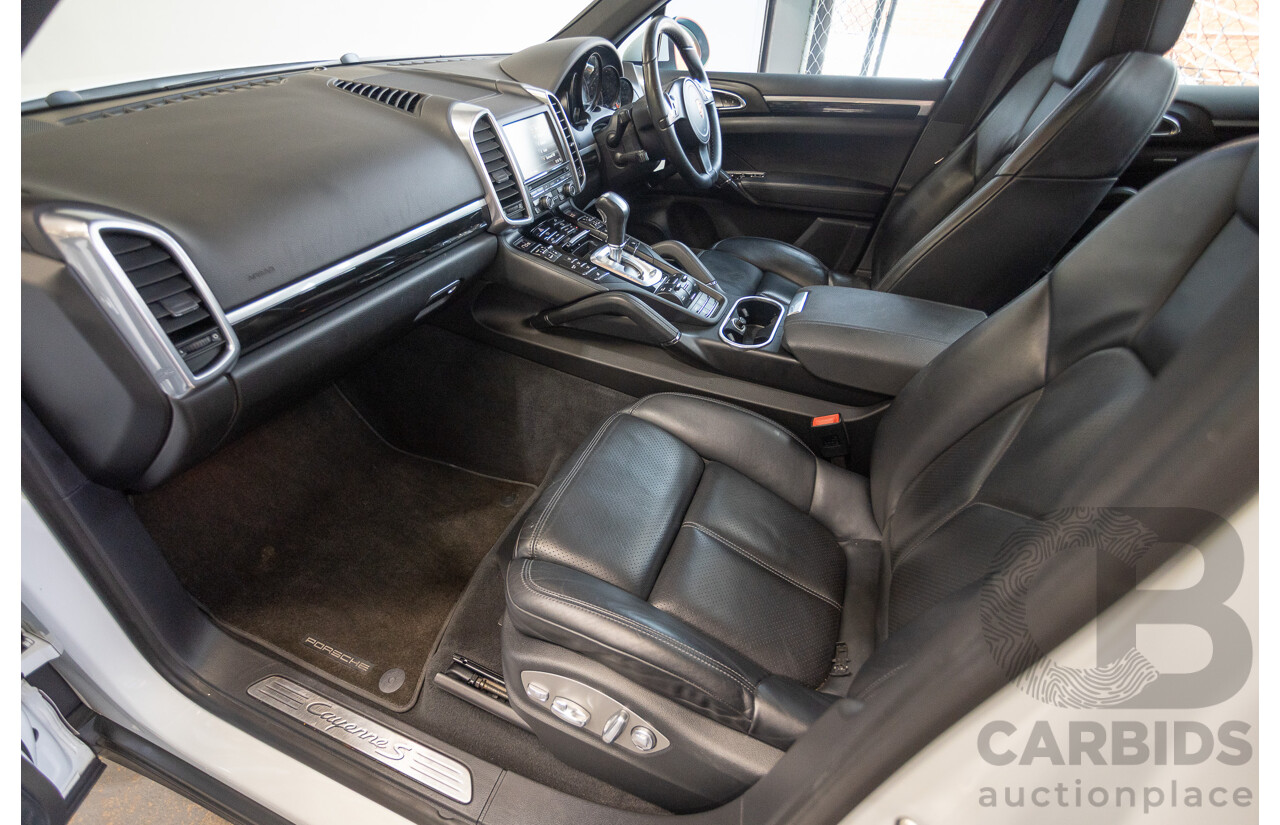 1/2014 Porsche Cayenne S (AWD) MY14 4D Wagon White Twin Turbo Diesel V8 4.1L