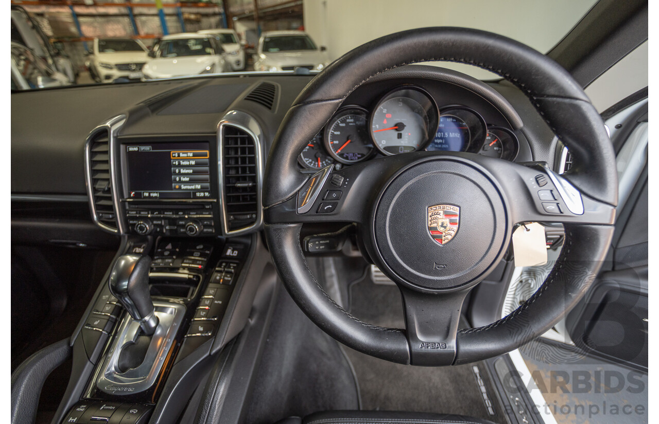 1/2014 Porsche Cayenne S (AWD) MY14 4D Wagon White Twin Turbo Diesel V8 4.1L