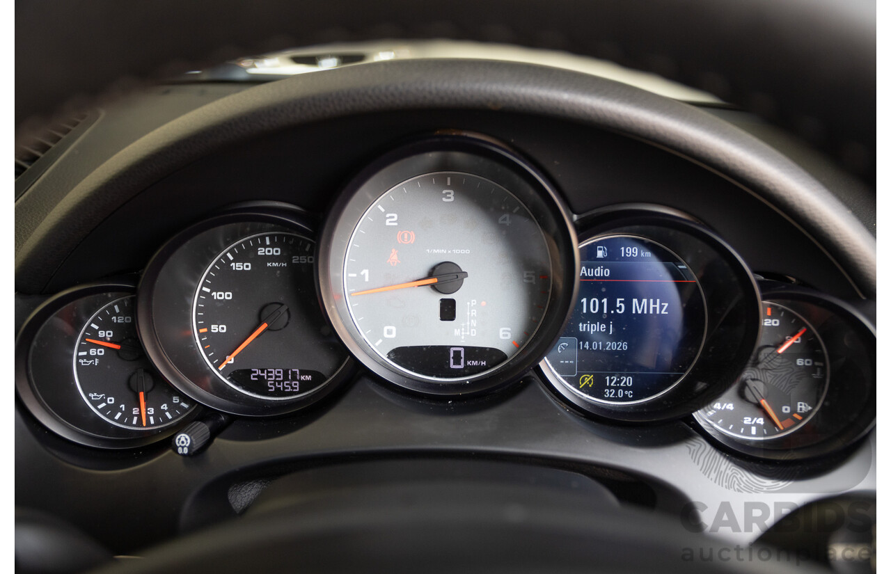 1/2014 Porsche Cayenne S (AWD) MY14 4D Wagon White Twin Turbo Diesel V8 4.1L