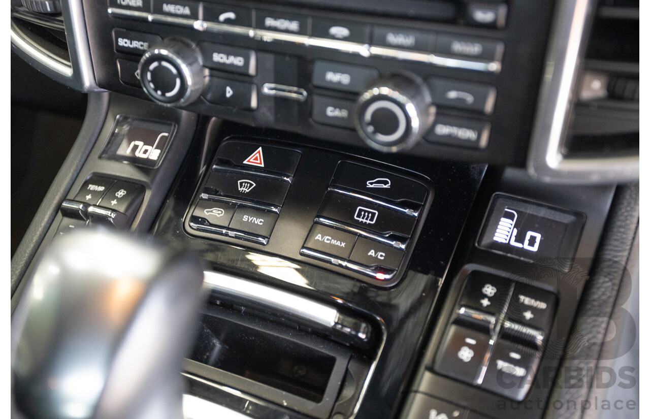 1/2014 Porsche Cayenne S (AWD) MY14 4D Wagon White Twin Turbo Diesel V8 4.1L