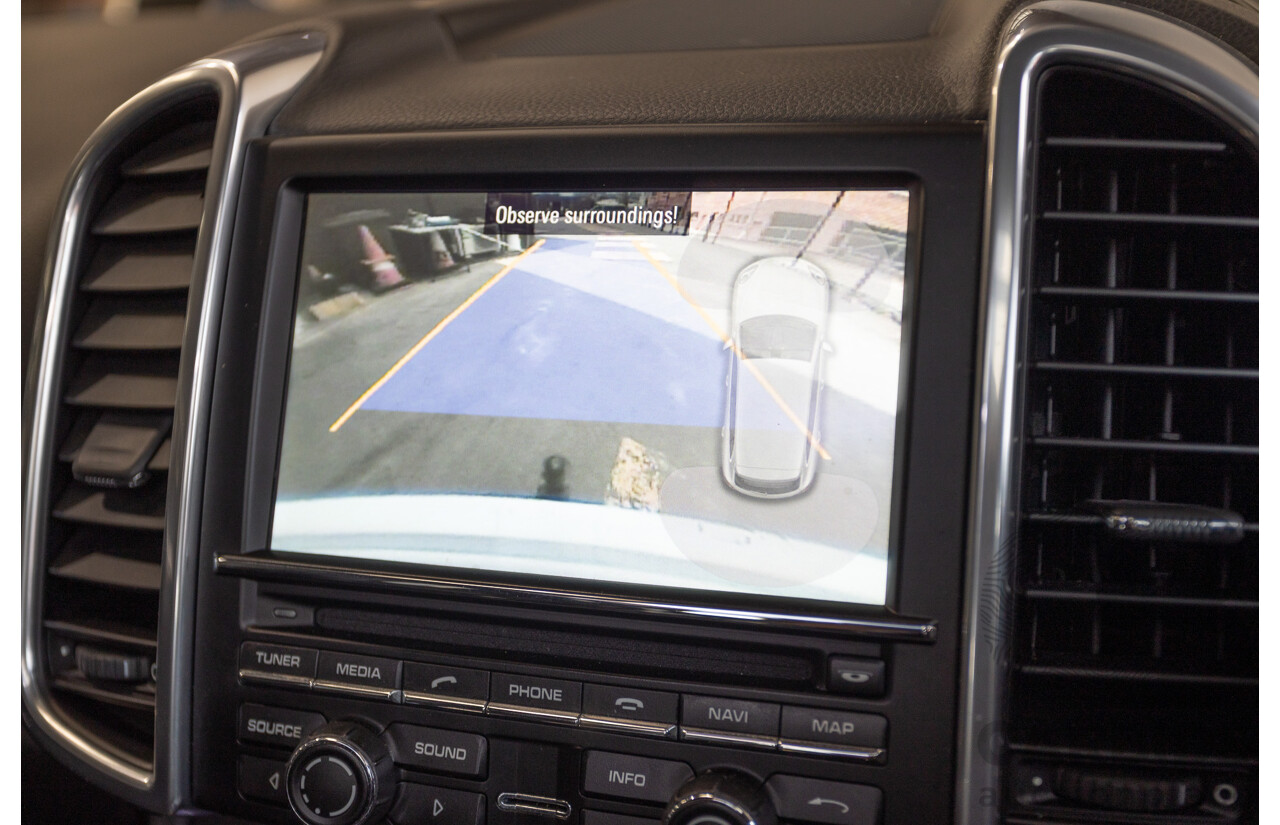 1/2014 Porsche Cayenne S (AWD) MY14 4D Wagon White Twin Turbo Diesel V8 4.1L