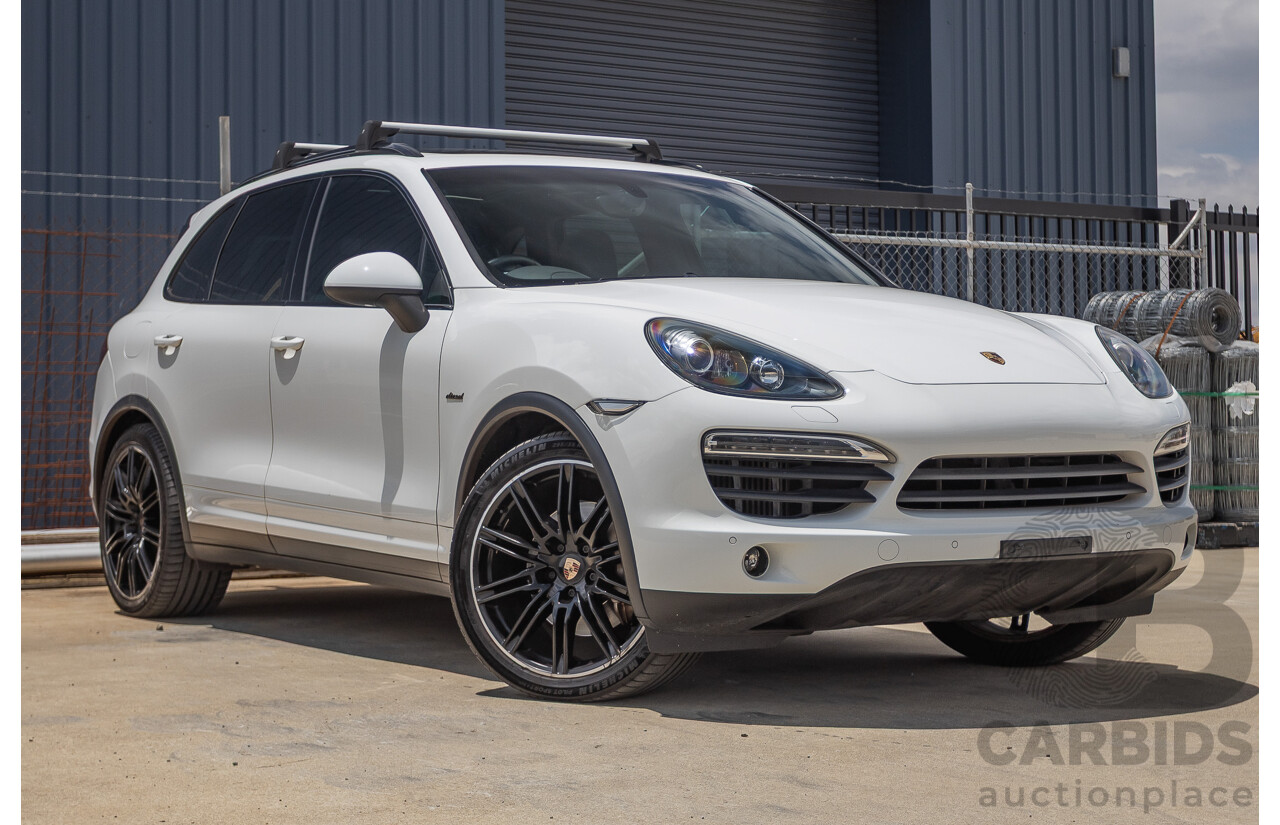 1/2014 Porsche Cayenne S (AWD) MY14 4D Wagon White Twin Turbo Diesel V8 4.1L