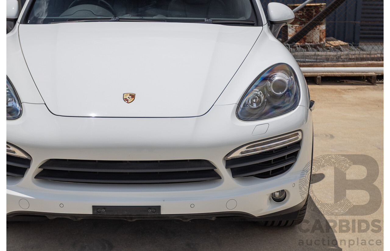 1/2014 Porsche Cayenne S (AWD) MY14 4D Wagon White Twin Turbo Diesel V8 4.1L