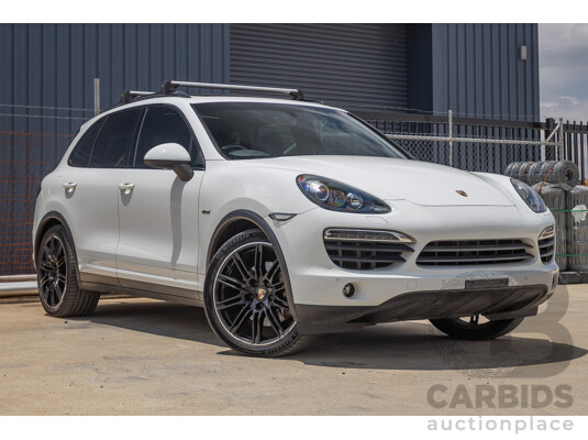 1/2014 Porsche Cayenne S (AWD) MY14 4D Wagon White Twin Turbo Diesel V8 4.1L