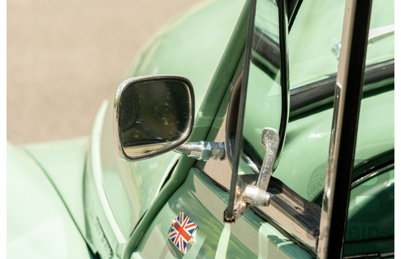 1/1959 Morris Minor 1000 Series III Light Pastel Green Datsun 1.2L - Engineered