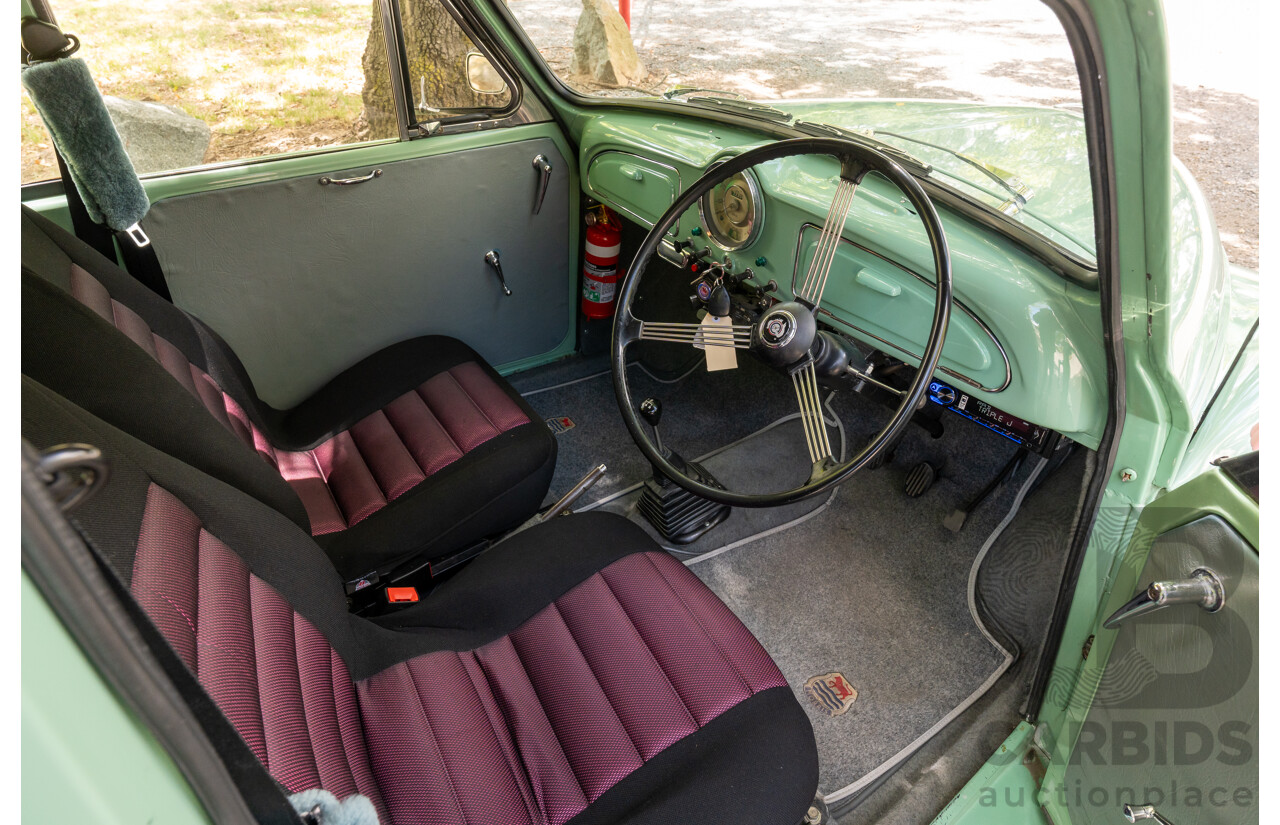 1/1959 Morris Minor 1000 Series III Light Pastel Green Datsun 1.2L - Engineered