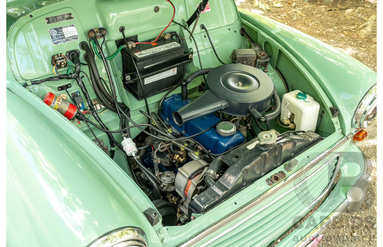 1/1959 Morris Minor 1000 Series III Light Pastel Green Datsun 1.2L - Engineered
