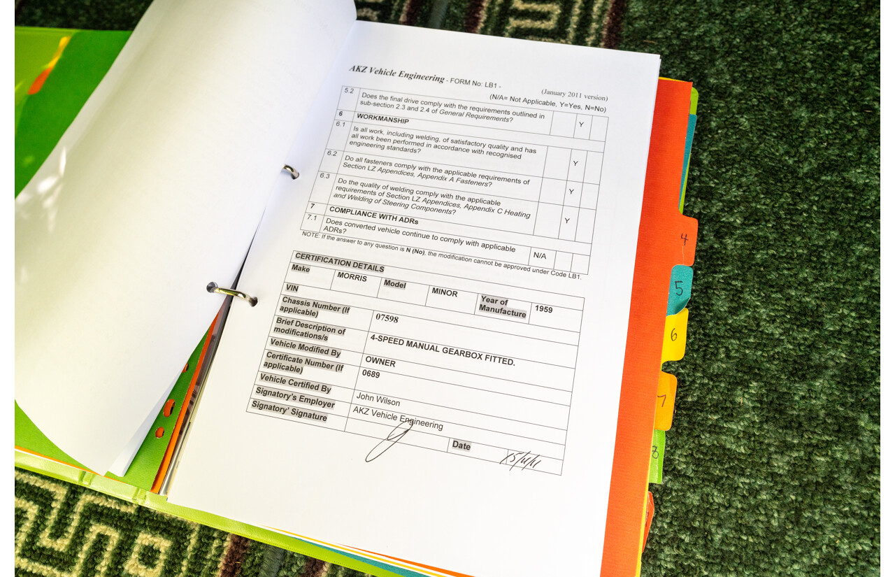 1/1959 Morris Minor 1000 Series III Light Pastel Green Datsun 1.2L - Engineered