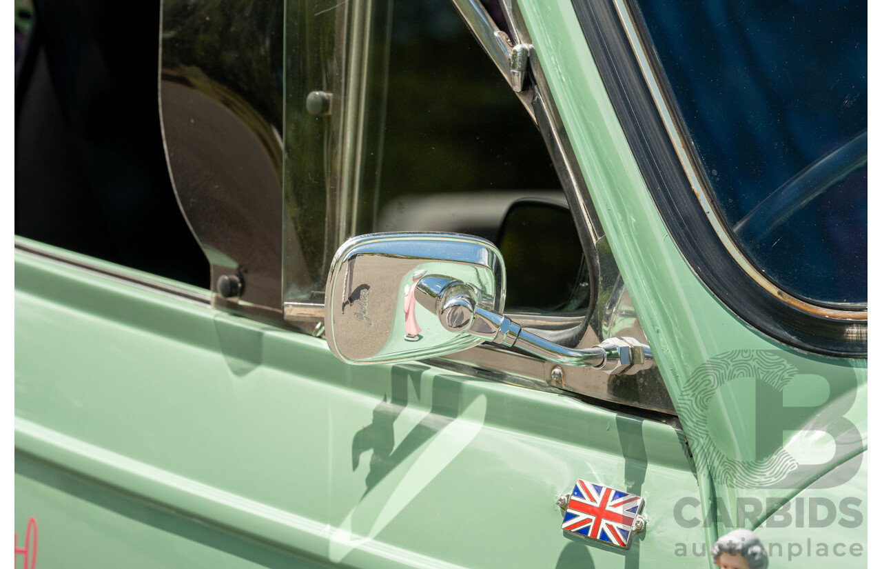 1/1959 Morris Minor 1000 Series III Light Pastel Green Datsun 1.2L - Engineered