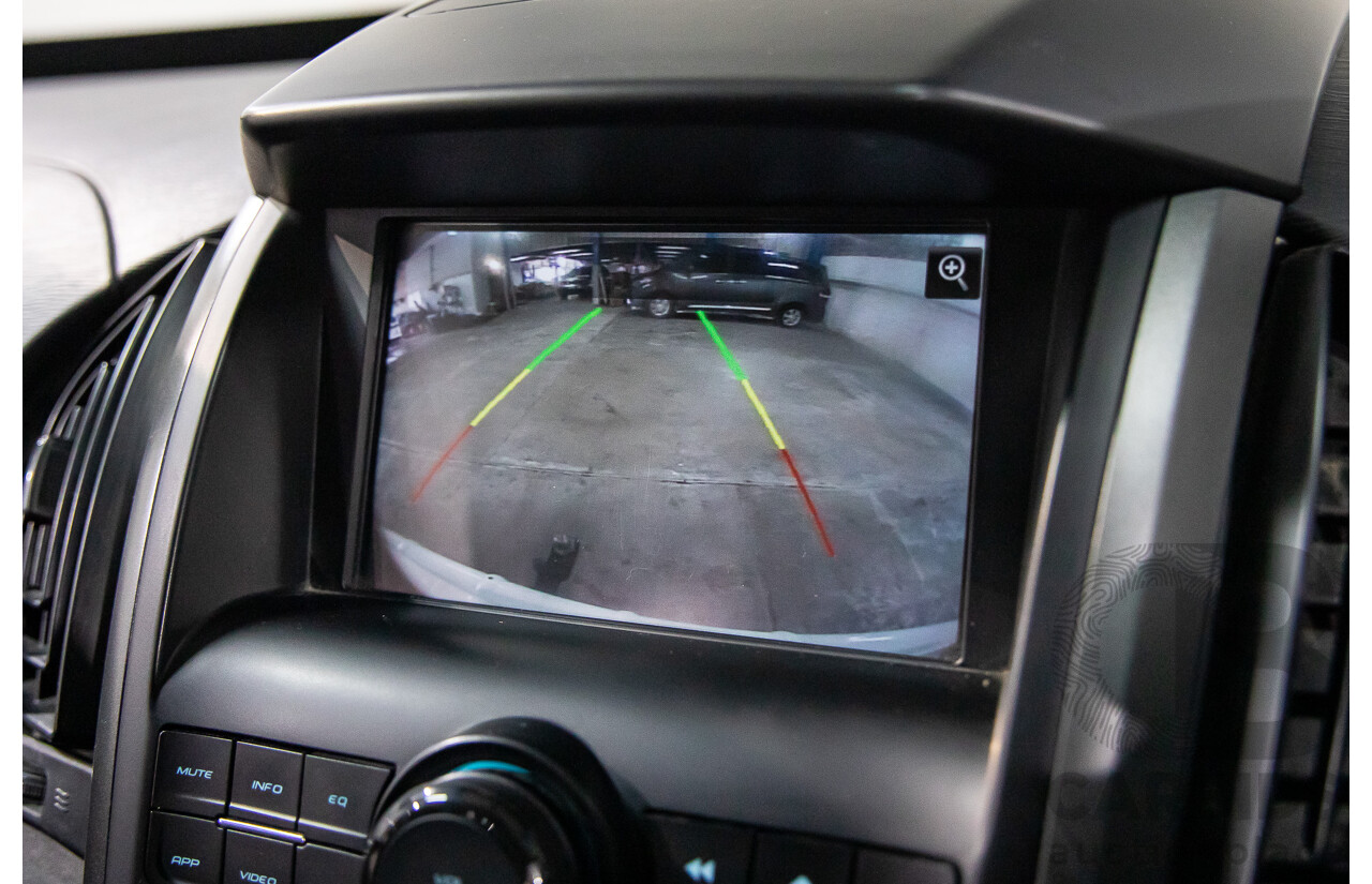 10/2016 Mahindra XUV500 (FWD) MY16 4d Wagon Diamond White Turbo Diesel 2.2L