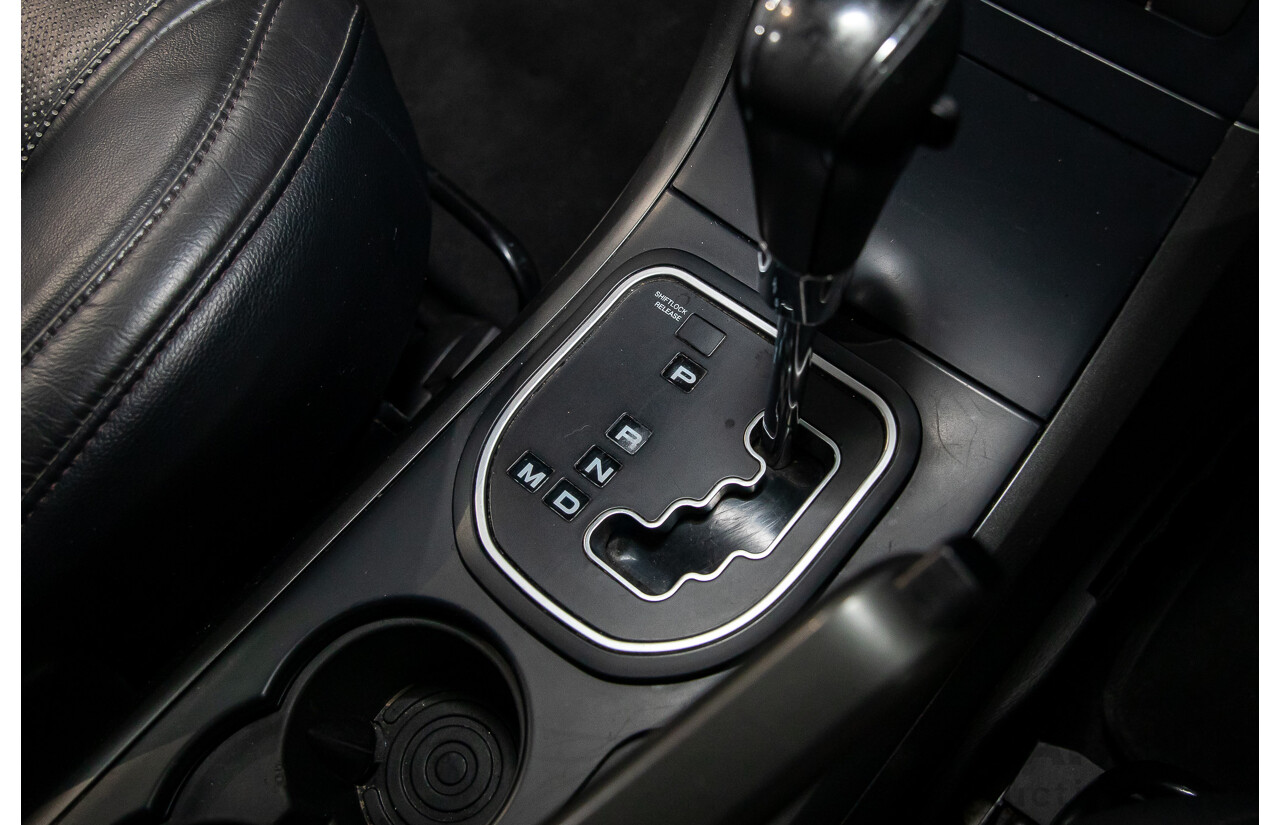 10/2016 Mahindra XUV500 (FWD) MY16 4d Wagon Diamond White Turbo Diesel 2.2L