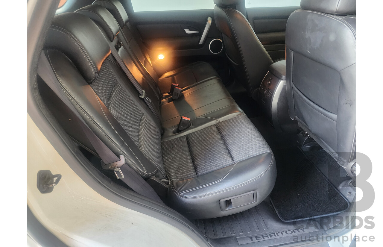 4/2015 Ford Territory TS (rwd) SZ MK2 4d Wagon White 2.7L