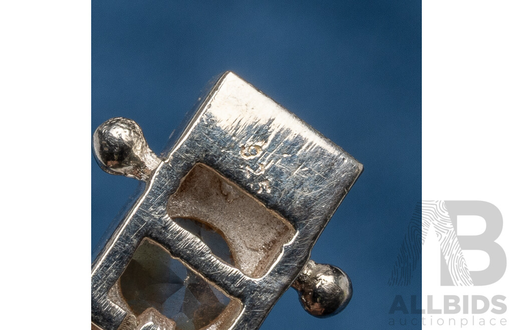 925 Sterling Silver Tennis Bracelet with Round Citrines. Length - 18.5cms