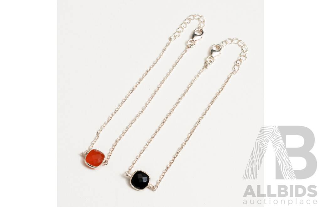 925 Sterling Silver Bracelets with Cushion Cut Onyx and Carnelian. Lot of 2 - 3.2gms