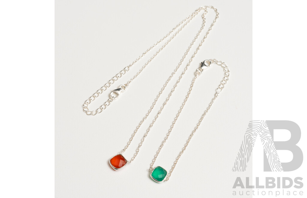 925 Sterling Silver Necklace and Bracelet with Cushion Cut Green Chalcedony and Carnelian. Lot of 2 - 4.29gms