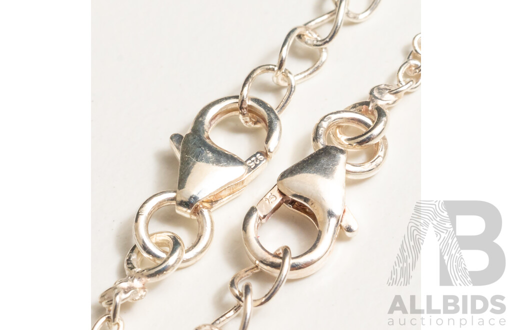 925 Sterling Silver Necklace and Bracelet with Cushion Cut Green Chalcedony and Carnelian. Lot of 2 - 4.29gms