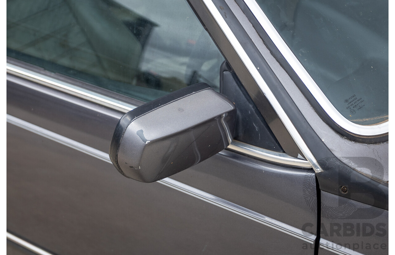 1/1988 BMW 635 CSi (RWD) 2D Coupe Delphin Metallic Grey 3.4L