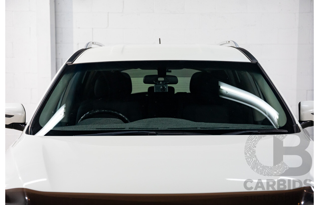 06/2020 Nissan Pathfinder ST (FWD) R52 MY19 Series III 4d Wagon Ivory White Pearl V6 3.5L - 7 Seater