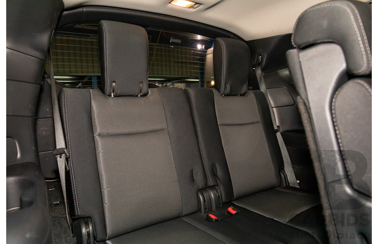 06/2020 Nissan Pathfinder ST (FWD) R52 MY19 Series III 4d Wagon Ivory White Pearl V6 3.5L - 7 Seater