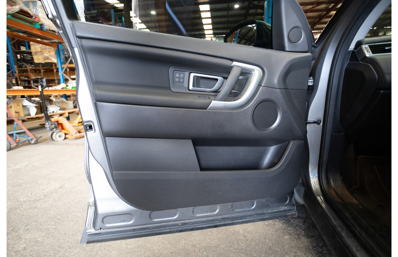 05/2017 Land Rover Discovery Sport TD4 150 HSE (AWD) LC MY17 4D Wagon Corris Grey Metallic Turbo Diesel 2.0L - 7 Seat