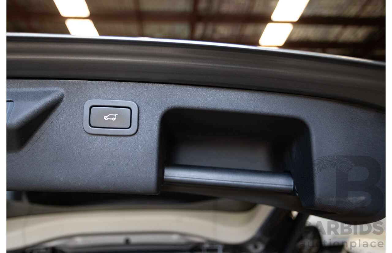 05/2017 Land Rover Discovery Sport TD4 150 HSE (AWD) LC MY17 4D Wagon Corris Grey Metallic Turbo Diesel 2.0L - 7 Seat