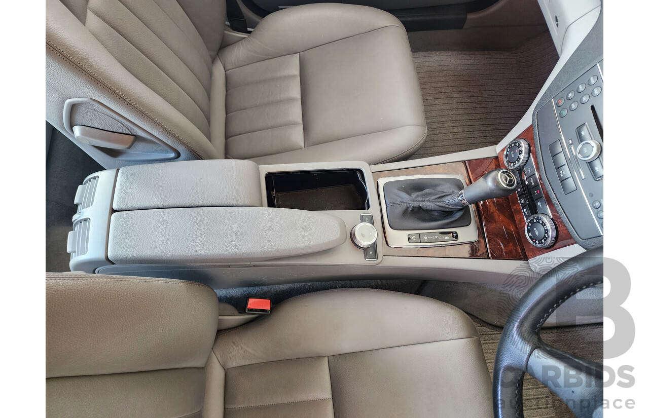 10/2007 Mercedes-Benz C280 Elegance W204 4d Sedan Black 3.0L