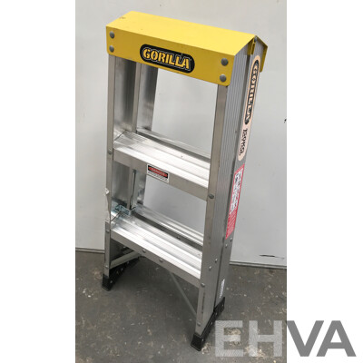 Gorilla (SM003-I) Industrial Double Sided Step Ladder