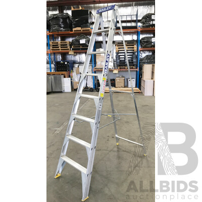 Bailey (FS13381) Single Sided 8 Step Industrial Ladder