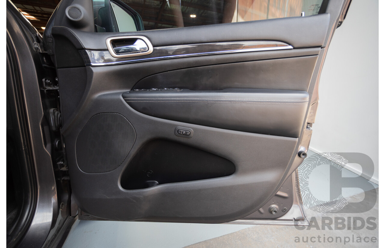 11/2016 Jeep Grand Cherokee Overland (4x4) WK MY15 4D Wagon Granite Crystal Metallic 3.6L V6