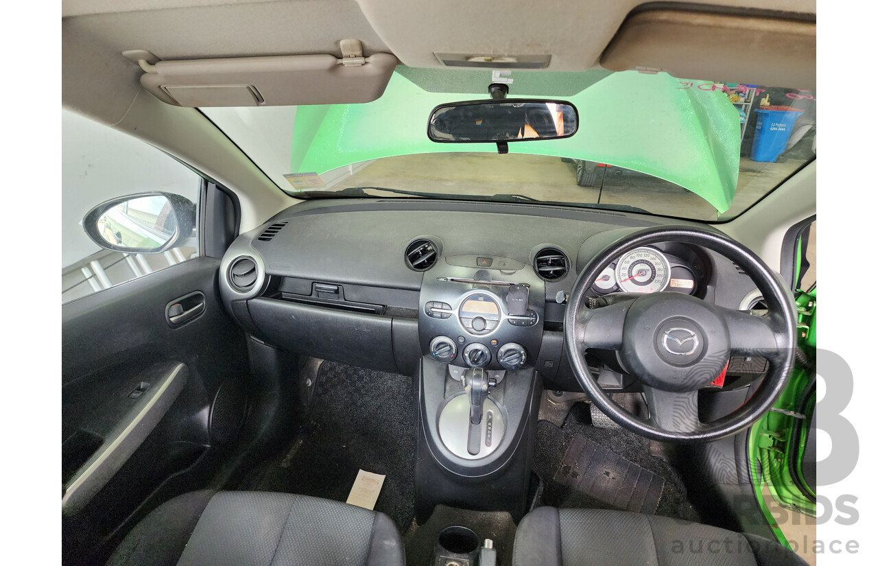 11/2010 Mazda Mazda2 NEO DE MY10 5d Hatchback Green 1.5L