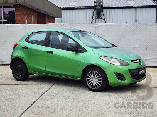 11/2010 Mazda Mazda2 NEO DE MY10 5d Hatchback Green 1.5L