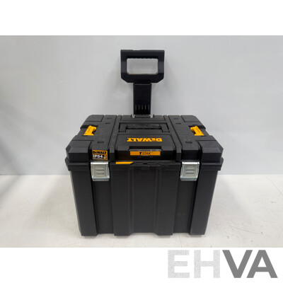 Assorted Lot of Dewalt Tools