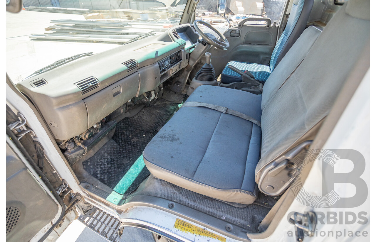 06/1994 Isuzu NPR400 Medium Tray Top Truck 4x2 White Diesel 4.3L