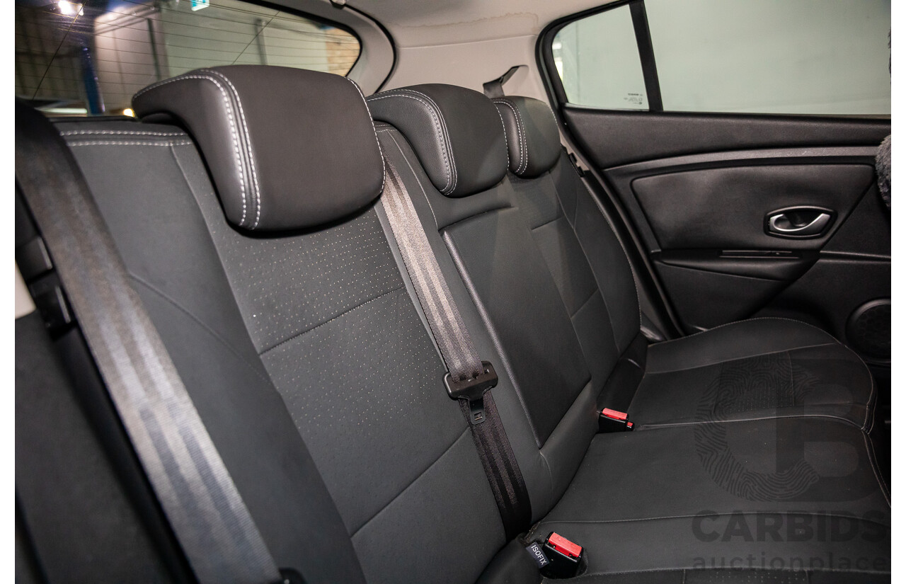 1/2011 Renault Megane Privilege 1.5dci X32 5d Hatchback Diamond Black Turbo Diesel 1.5L