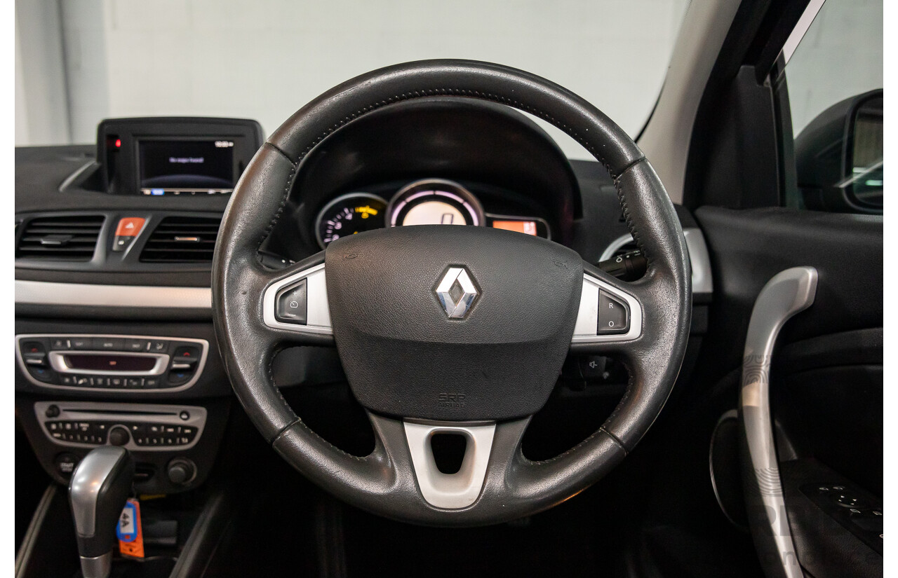 1/2011 Renault Megane Privilege 1.5dci X32 5d Hatchback Diamond Black Turbo Diesel 1.5L