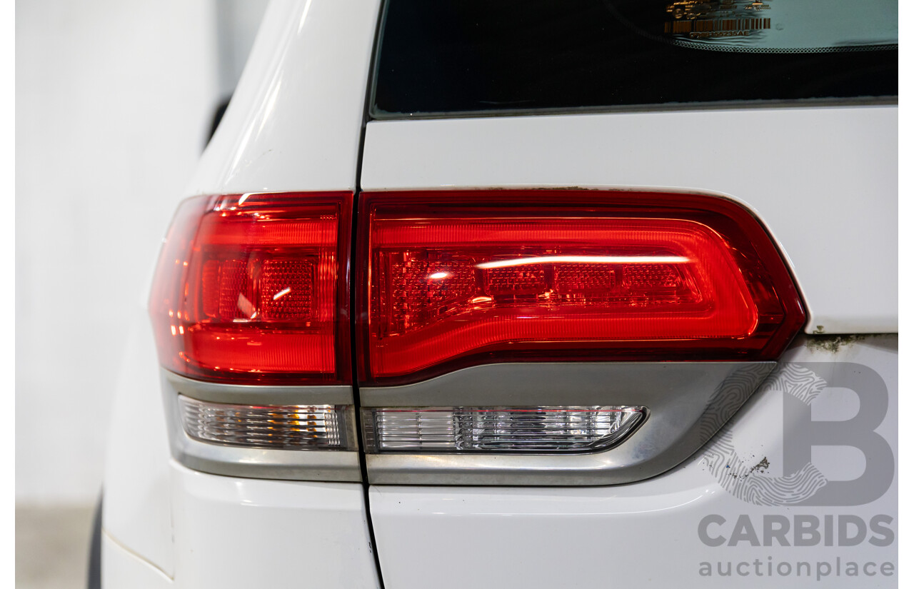 10/2014 Jeep Grand Cherokee Laredo (4x2) WK MY14 4d Wagon Bright White V6 3.6L