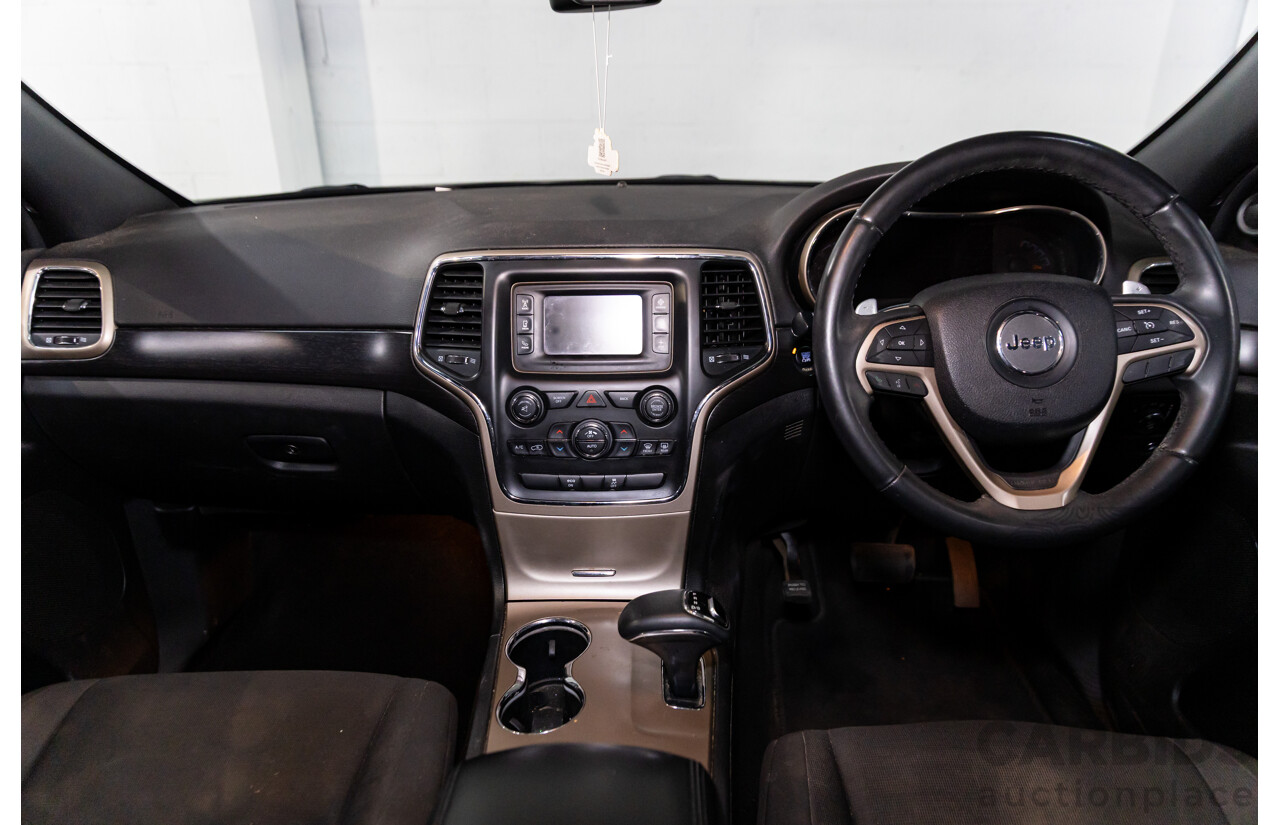 10/2014 Jeep Grand Cherokee Laredo (4x2) WK MY14 4d Wagon Bright White V6 3.6L