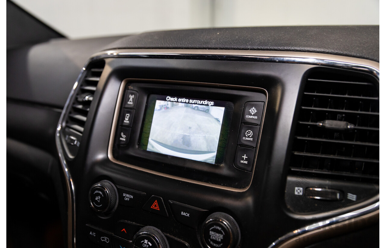 10/2014 Jeep Grand Cherokee Laredo (4x2) WK MY14 4d Wagon Bright White V6 3.6L