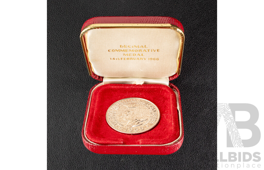 Rare Australian 1965/66 Royal Australian Mint Decimal Currency Silver Commemorative Medal .925