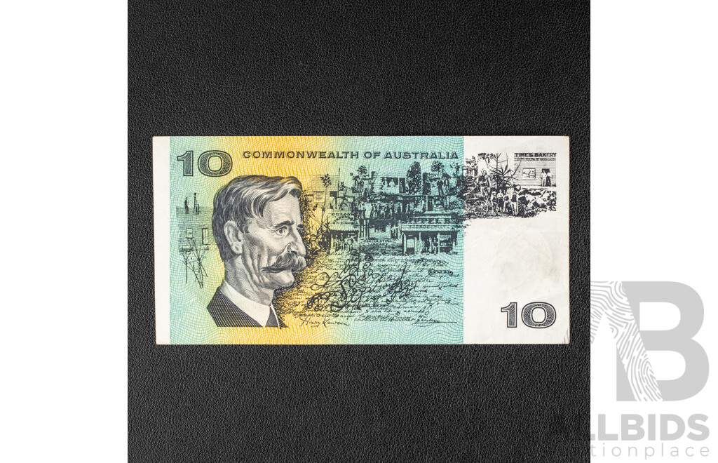 Australian 1968 Ten Dollar Note, Phillips/Randall R303,  SHP 156530