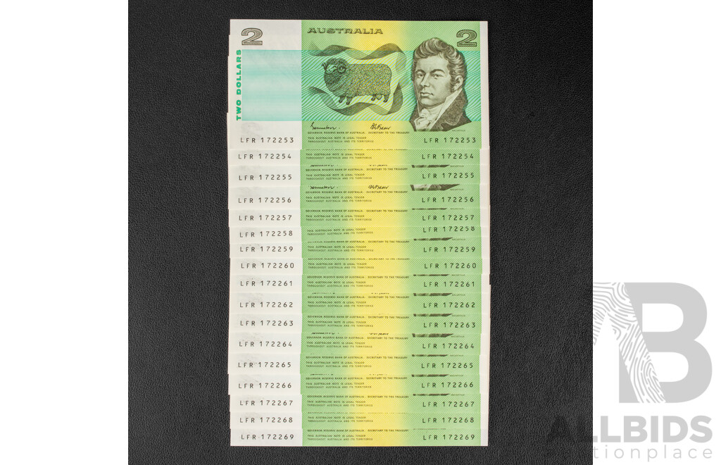 Seventeen Australian 1985 Two Dollar Notes, Johnston/Fraser R89 Consecutive LFR 172253 - LFR 172269