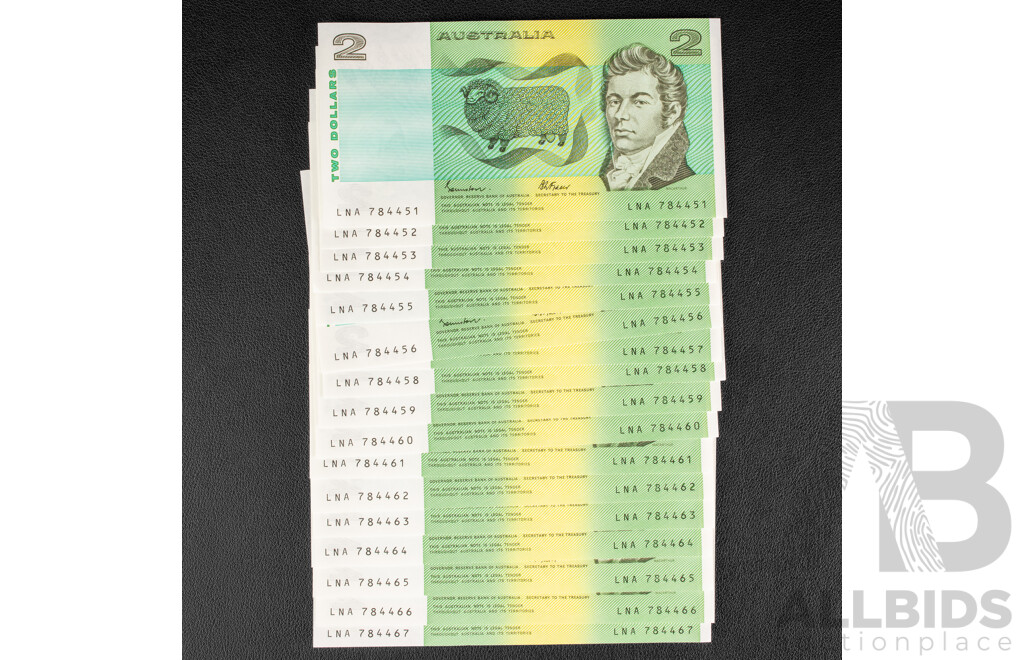 Thirty Five Australian 1985 Two Dollar Notes, Johnston/Fraser, Consecutive LNA 784451 - LNA784485