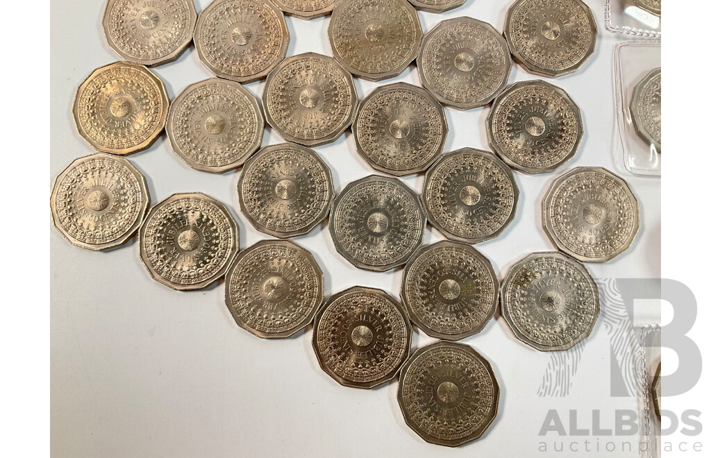 Forty One Australian 1977 Fifty Cent Coins, Silver Jubilee High Grade