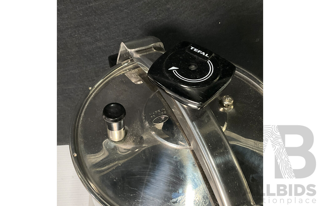 Vintage Wiltshire Pressure Cooker with Two Recipe Books and Krups Kitchen Scales