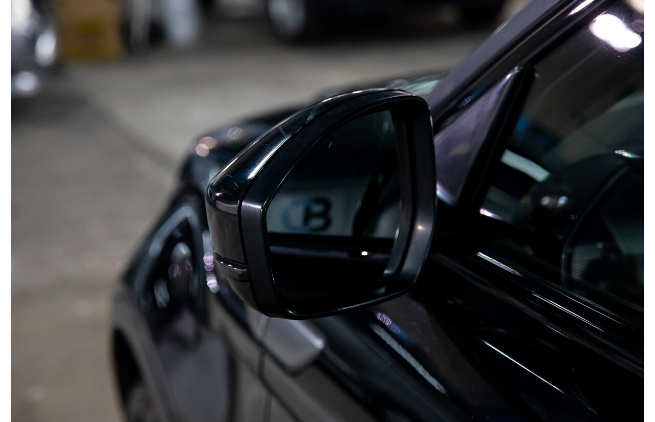 1/2015 Range Rover Evoque SD4 Pure LV MY15 5d Wagon Santorini Black Turbo Diesel 2.2L