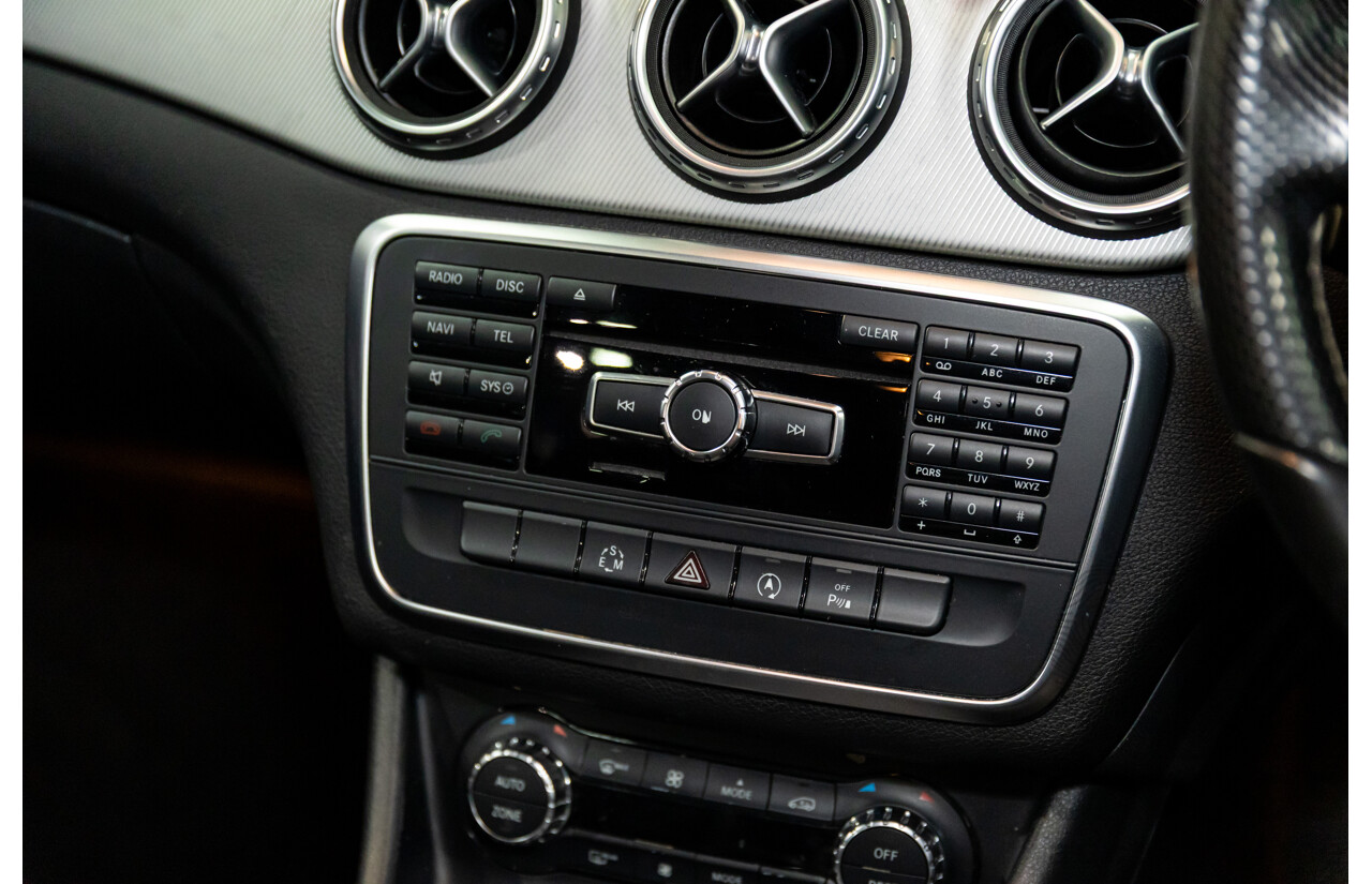 7/2015 Mercedes-Benz GLA 200 CDI X156 MY15 4d Wagon Cosmos Black Metallic Turbo Diesel 2.1L