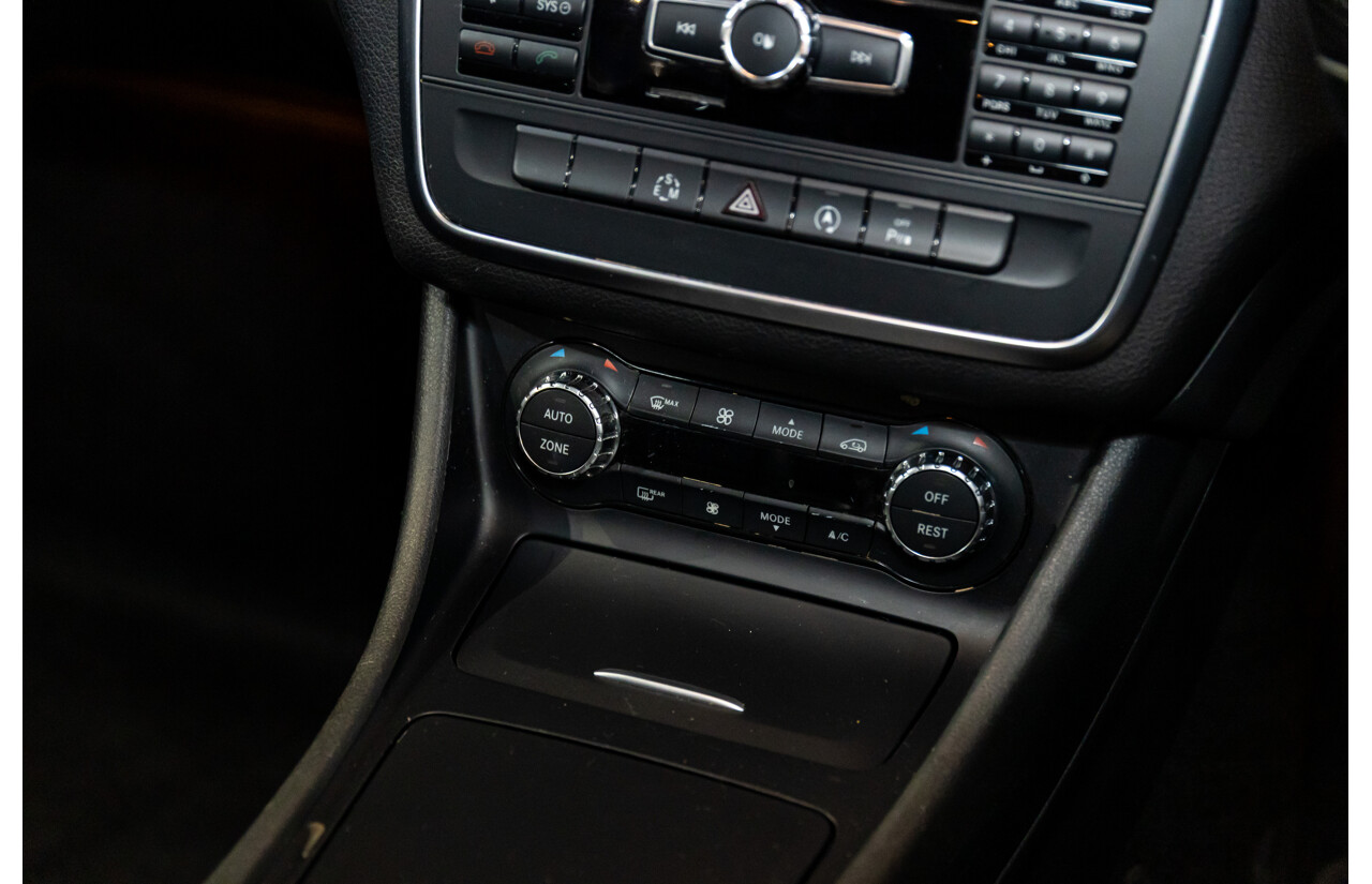 7/2015 Mercedes-Benz GLA 200 CDI X156 MY15 4d Wagon Cosmos Black Metallic Turbo Diesel 2.1L