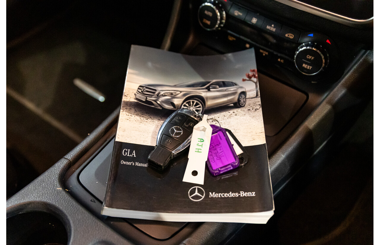 7/2015 Mercedes-Benz GLA 200 CDI X156 MY15 4d Wagon Cosmos Black Metallic Turbo Diesel 2.1L