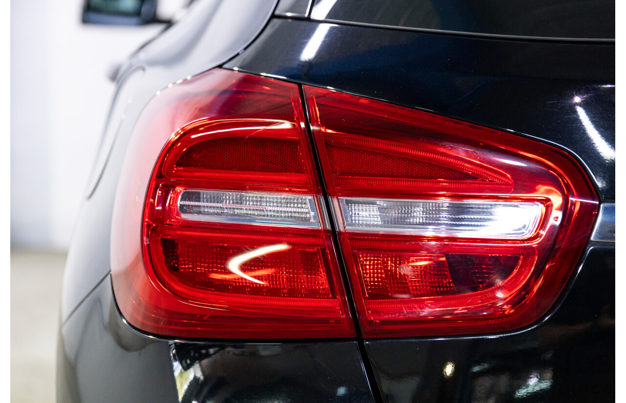 7/2015 Mercedes-Benz GLA 200 CDI X156 MY15 4d Wagon Cosmos Black Metallic Turbo Diesel 2.1L